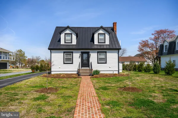 $895,000 | 21560 Chicken Point Road, Tilghman, MD 21671