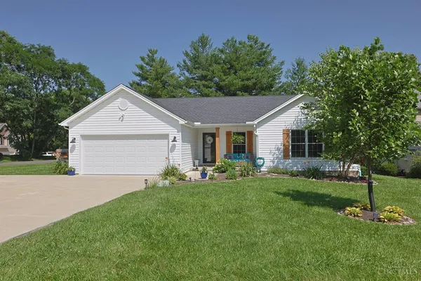 $327,900 | 20588 Lakeview Drive, Lawrenceburg, IN 47025