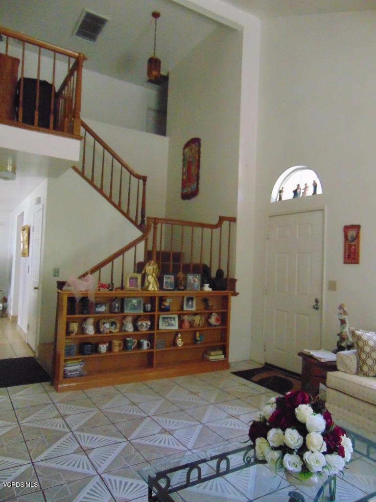 34440 Red Rover Mine Road Acton, CA 93510 - Photo 12 of 39 a view of entryway and hall