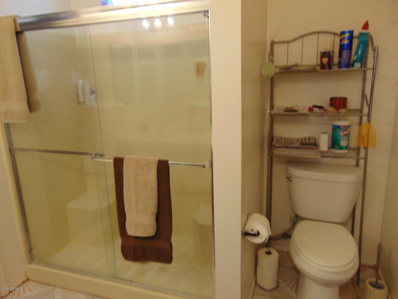 34440 Red Rover Mine Road Acton, CA 93510 - Photo 20 of 39 a bathroom with a shower and toilet