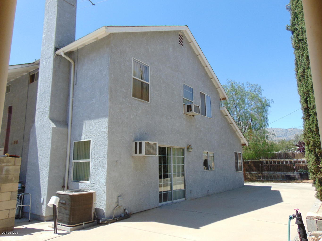 34440 Red Rover Mine Road Acton, CA 93510 - Photo 29 of 39 a backyard of a house