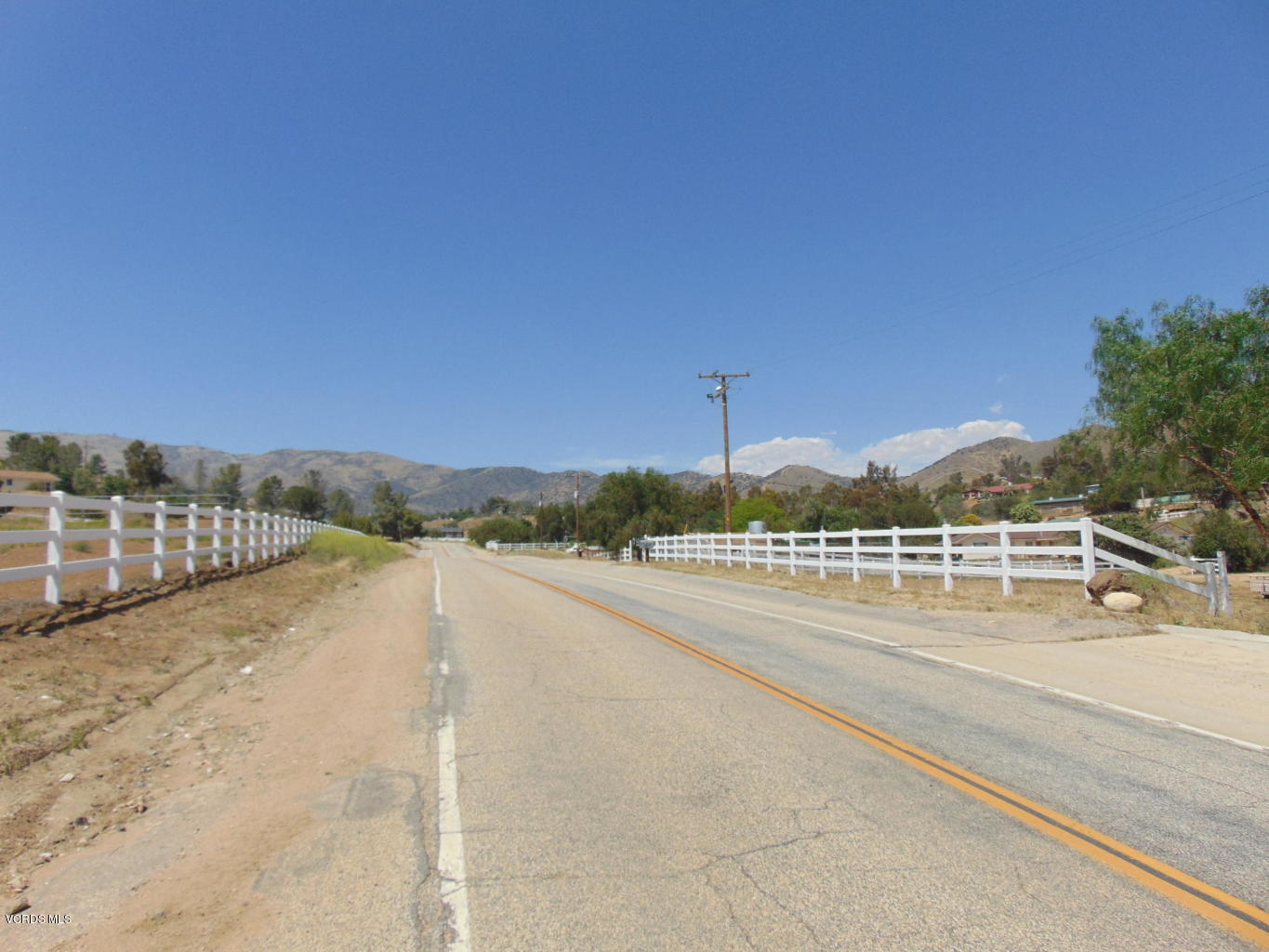 34440 Red Rover Mine Road Acton, CA 93510 - Photo 35 of 39 a view of a terrace with skyline