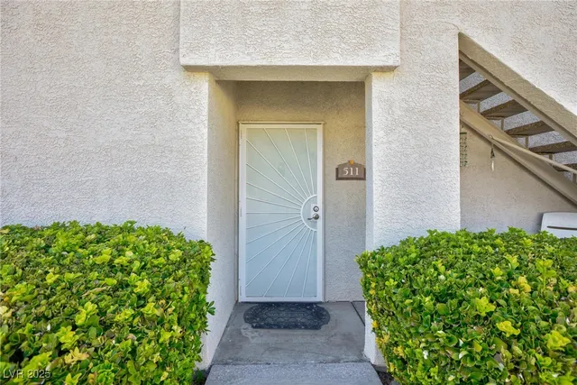 $250,000 | 6480 Annie Oakley Drive, Unit 511, Las Vegas, NV 89120