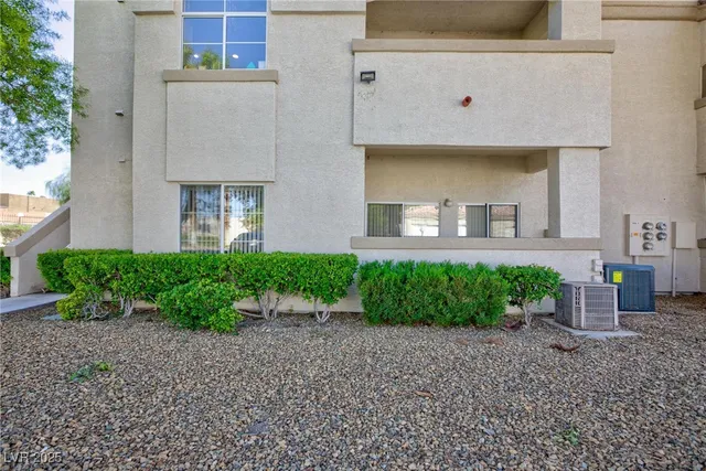 $250,000 | 6480 Annie Oakley Drive, Unit 511, Las Vegas, NV 89120