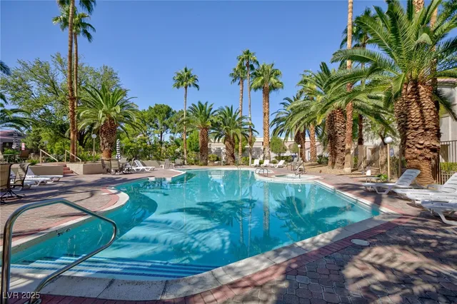 $250,000 | 6480 Annie Oakley Drive, Unit 511, Las Vegas, NV 89120