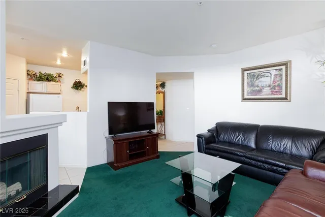 $250,000 | 6480 Annie Oakley Drive, Unit 511, Las Vegas, NV 89120