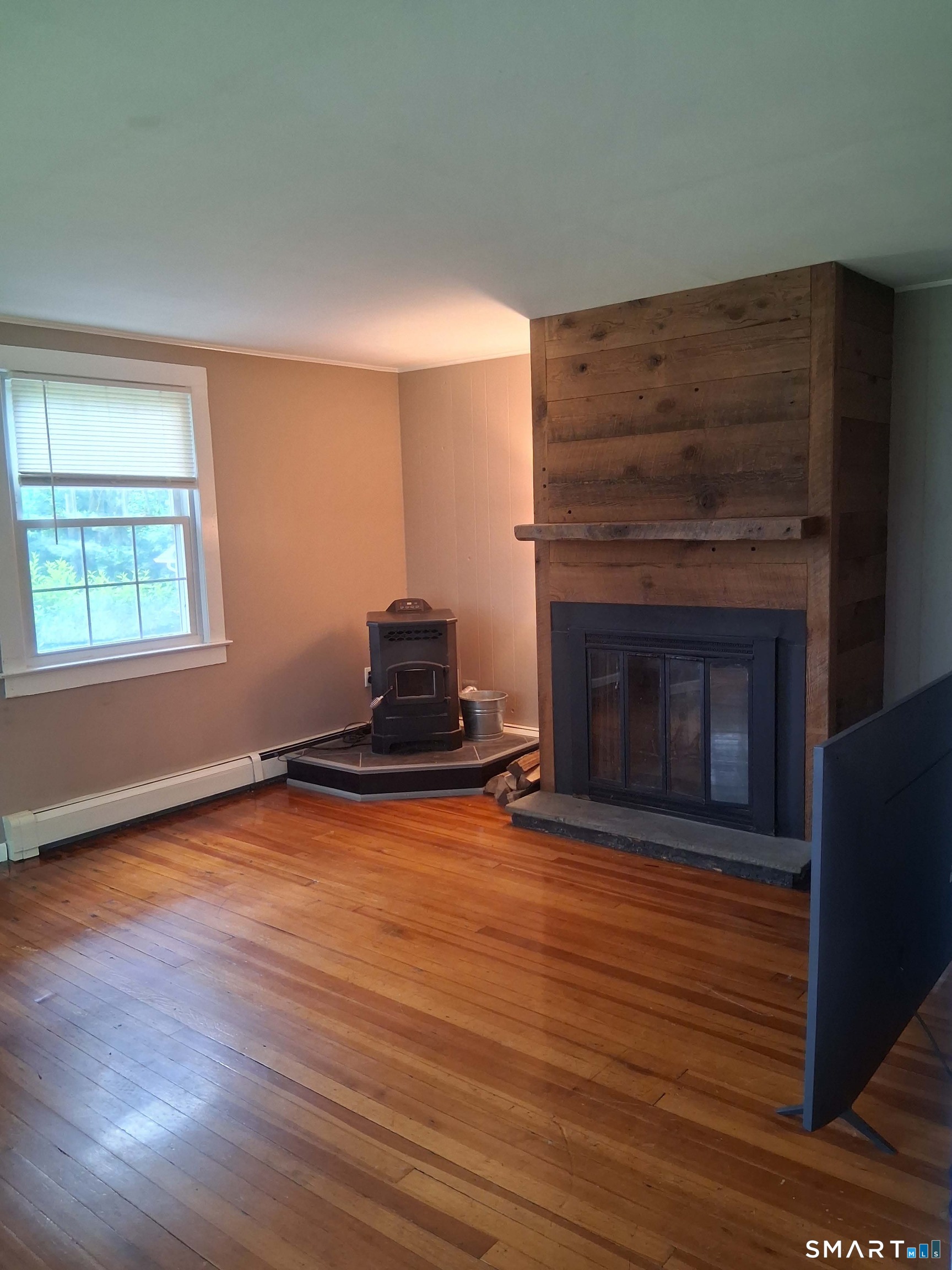 17 Ballou Road Branford, CT 06405 - Photo 8 of 18
