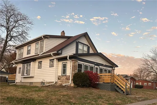 $205,000 | 211 East 5th Street, Lawson, MO 64062