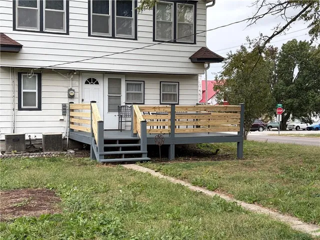 $215,000 | 211 East 5th Street, Lawson, MO 64062