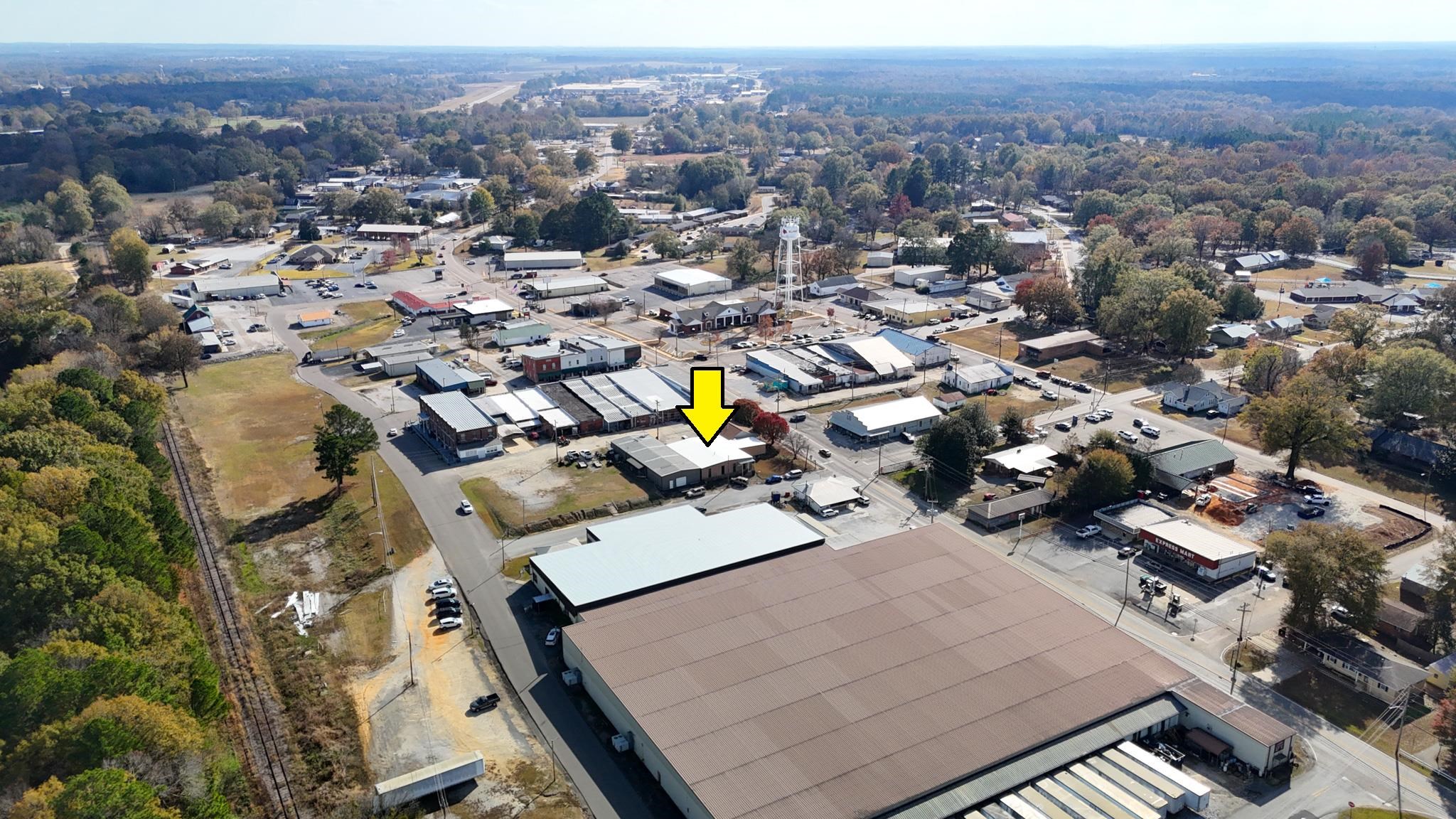 376 2nd Street Belmont, MS 38827 - Photo 5 of 29 an aerial view of a house with a mountain view