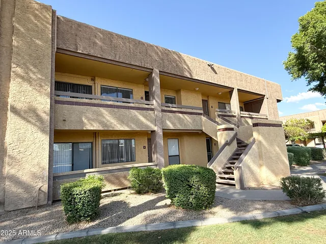 $1,195 | 3601 West Tierra Buena Lane, Unit 237, Phoenix, AZ 85053