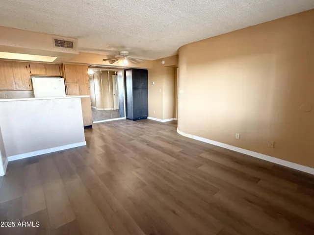 $1,195 | 3601 West Tierra Buena Lane, Unit 237, Phoenix, AZ 85053