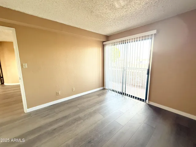 $1,195 | 3601 West Tierra Buena Lane, Unit 237, Phoenix, AZ 85053