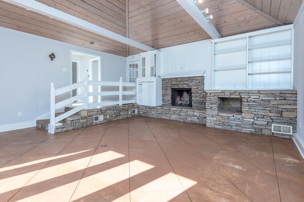 500 Colonial Road Memphis, TN 38117 - Photo 16 of 35 a view of a livingroom with a fireplace