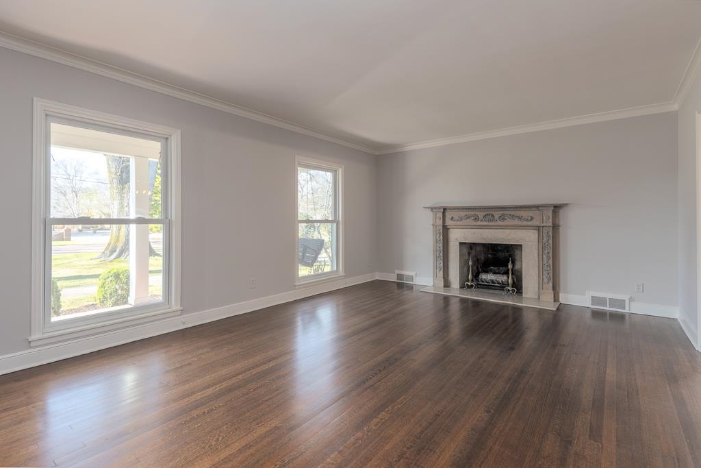 500 Colonial Road Memphis, TN 38117 - Photo 20 of 35