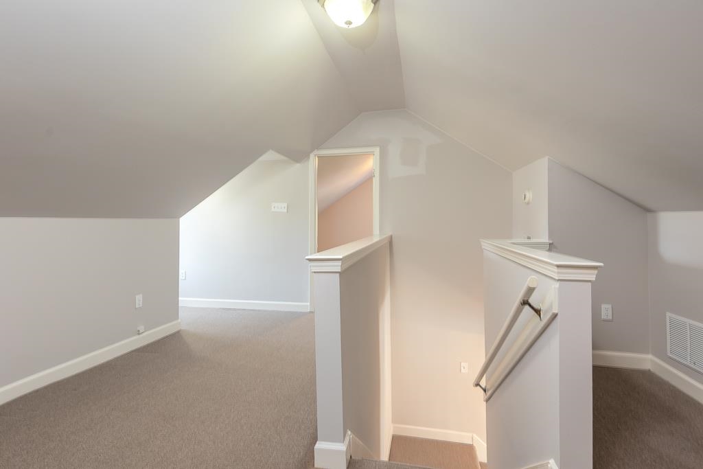 500 Colonial Road Memphis, TN 38117 - Photo 30 of 35 a view of entryway and hallway