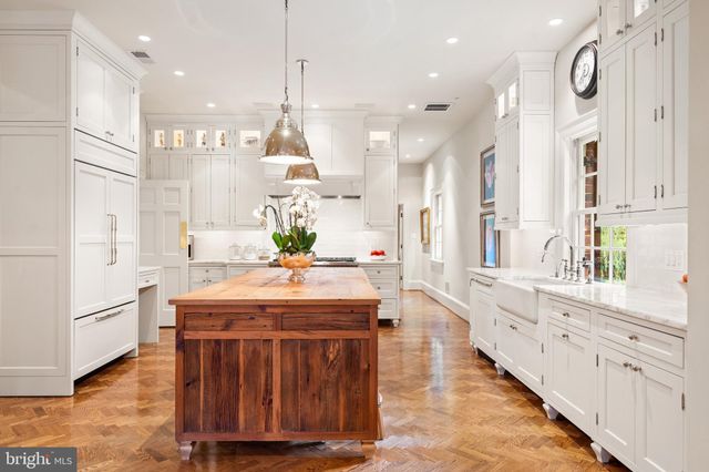 $6,150,000 | 6450 Kedleston Court, McLean, VA 22101