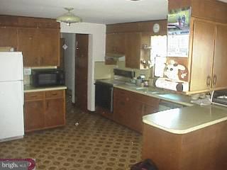 145 Moser Road Barto, PA 19504 - Photo 4 of 6 Gallery Image 4