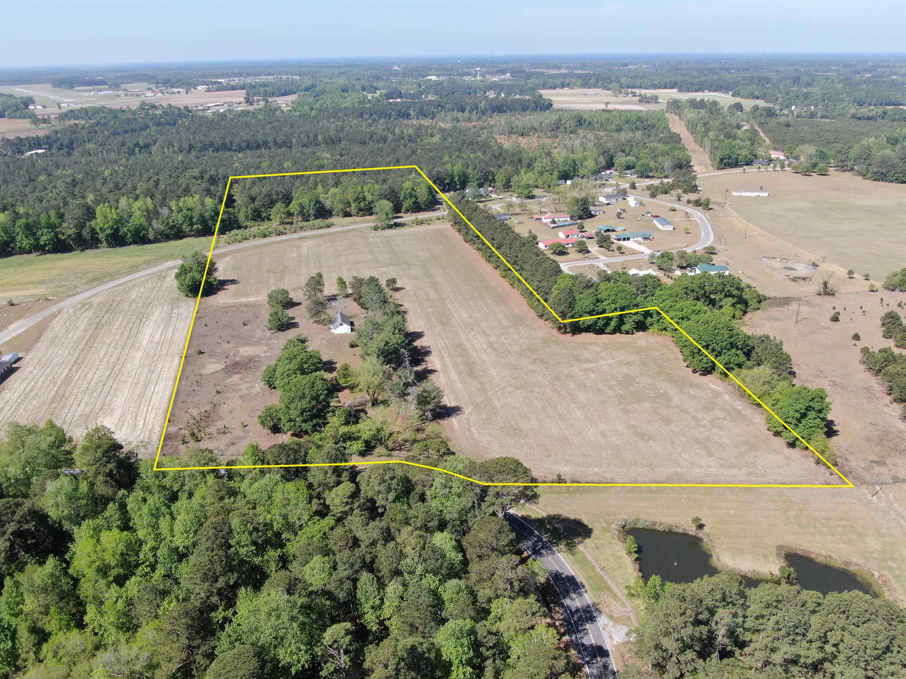 1811 Tranquil Road Mullins, SC 29574 - Photo 3 of 28