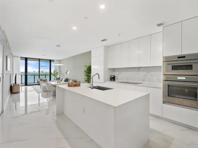 $1,849,000 | 700 Northeast 24th Street, Unit 606, Miami, FL 33137