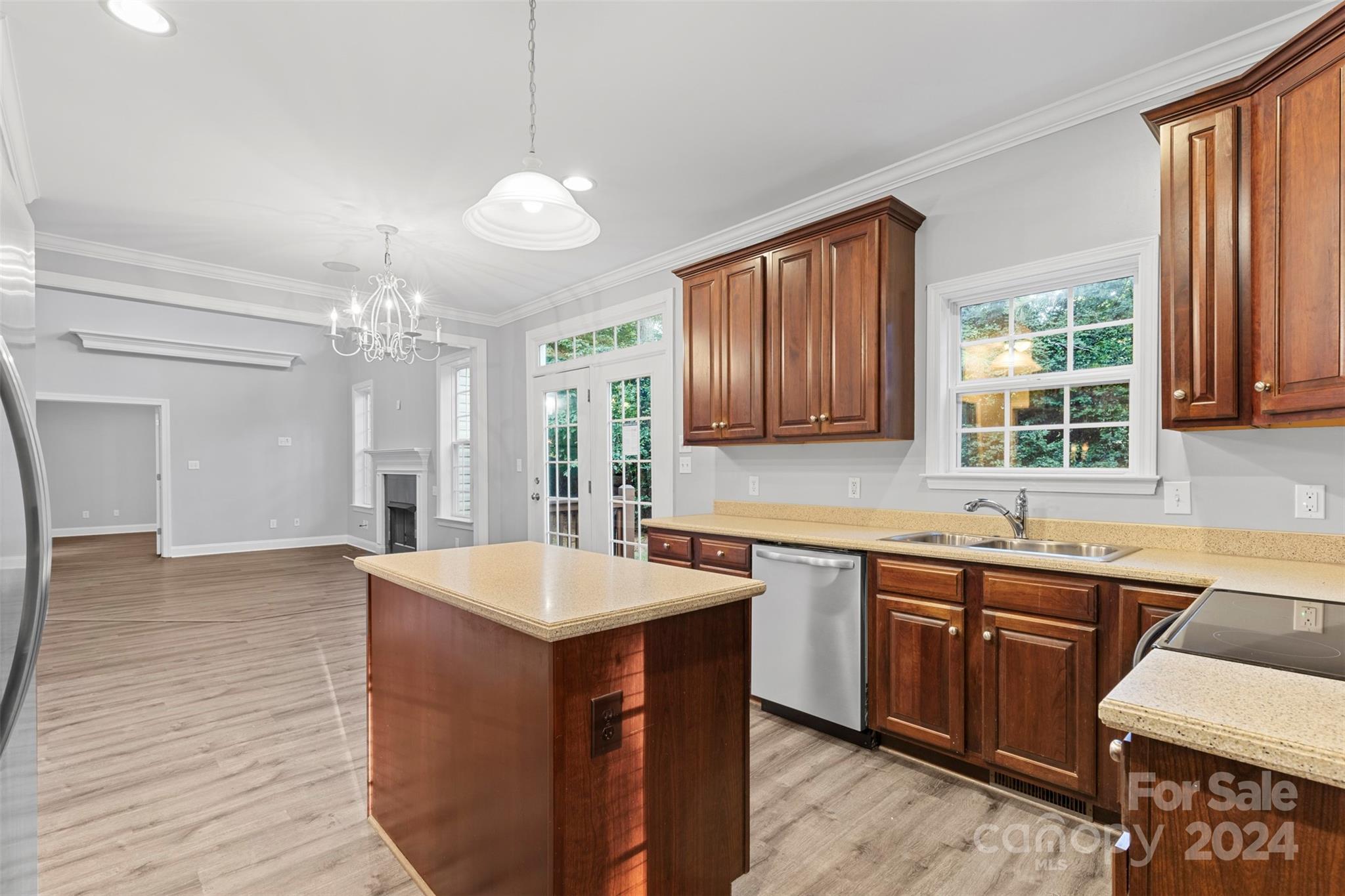 2012 Chameleon Road York, SC 29745 - Photo 5 of 31 Gallery Image 5