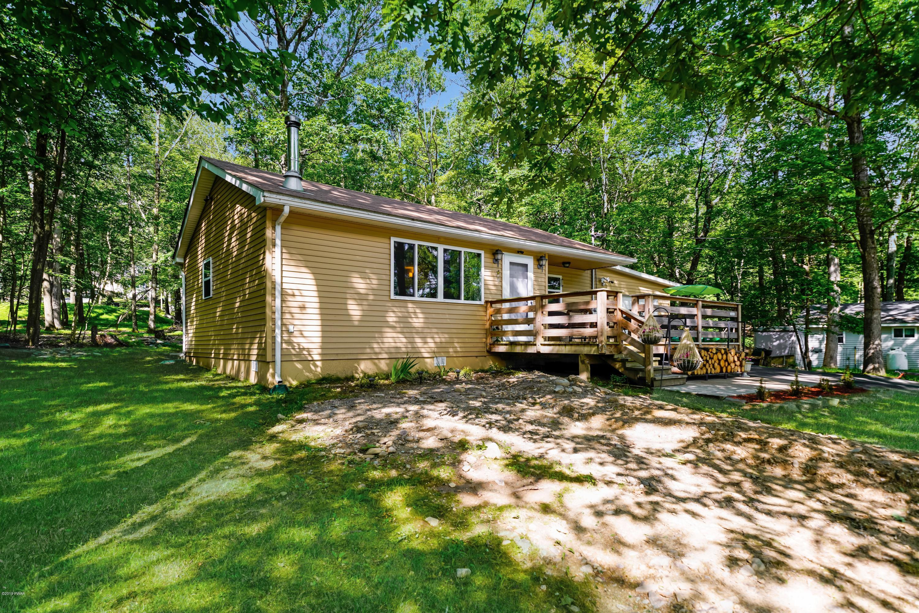 176 Gold Key Road Milford, PA 18337 - Photo 4 of 27 a view of a house with a yard