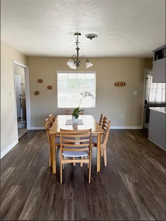 $2,000 | 305 Southeast 10th Avenue, Ocala, FL 34471