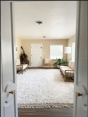 $2,000 | 305 Southeast 10th Avenue, Ocala, FL 34471