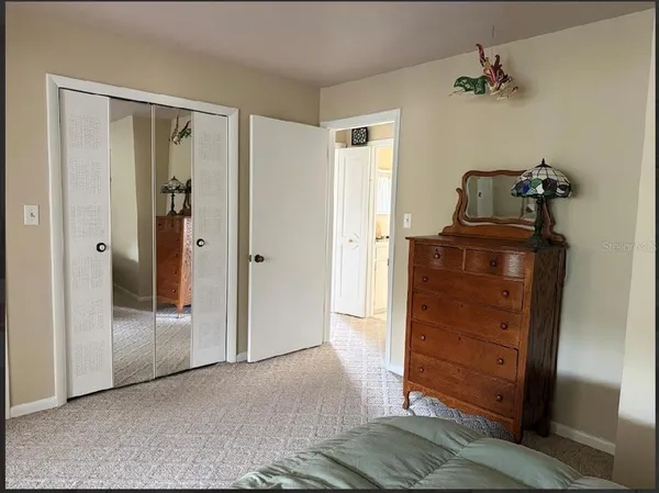 $2,000 | 305 Southeast 10th Avenue, Ocala, FL 34471