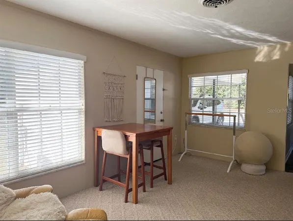 $2,000 | 305 Southeast 10th Avenue, Ocala, FL 34471