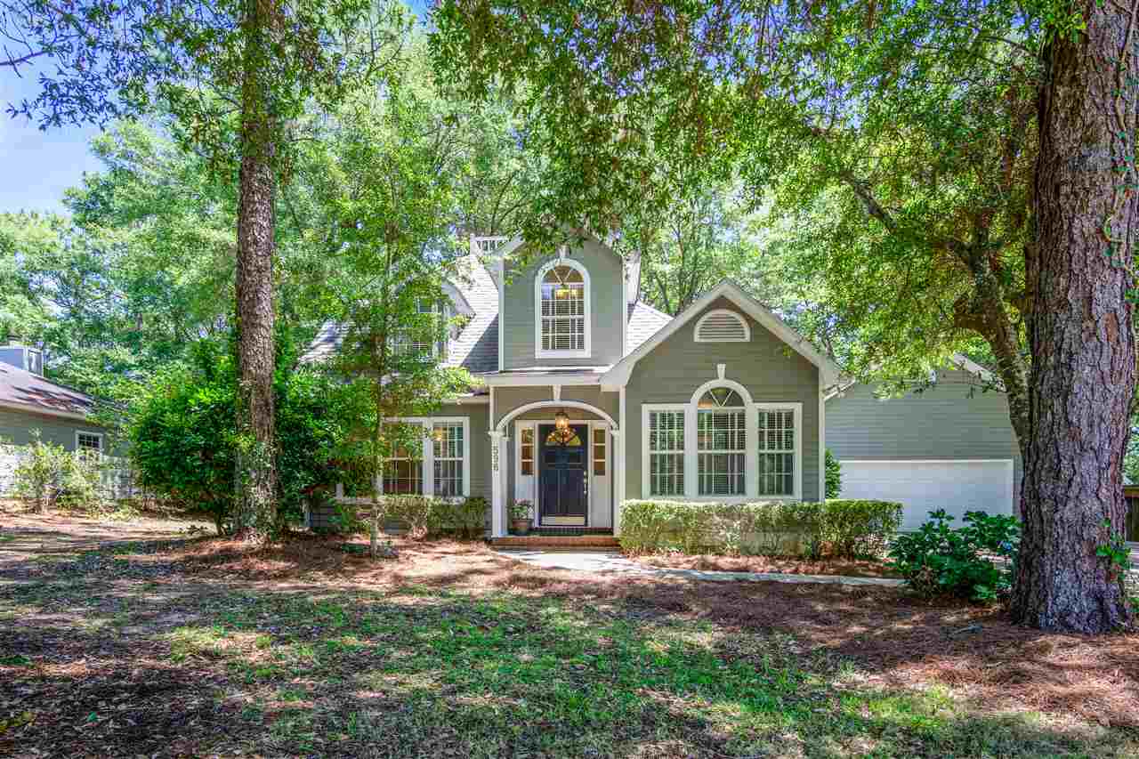 596 Bon Secour Avenue Fairhope, AL 36532 - Photo 2 of 32