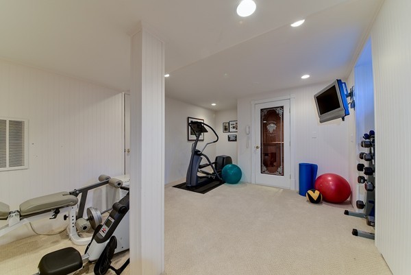 74 Albion Road Wellesley, MA 02481 - Photo 13 of 16 Gallery Image 13