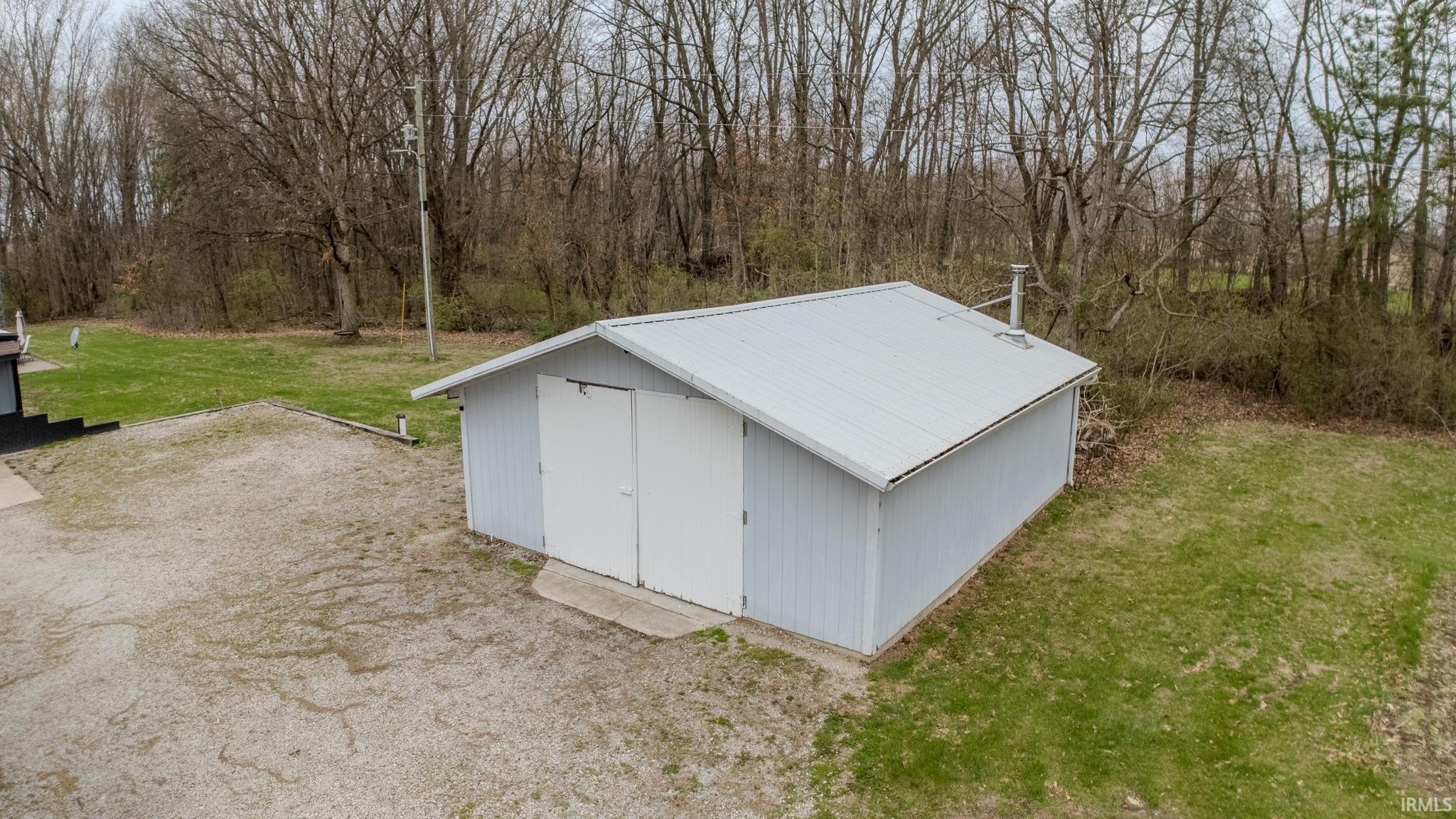 11612 South Springboro Road Brookston, IN 47923 - Photo 5 of 32 Gallery Image 5