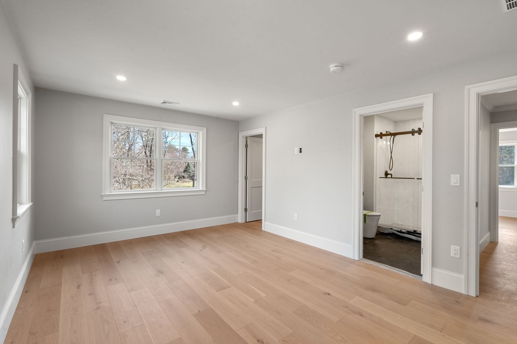 183 Conant Road Weston, MA 02493 - Photo 11 of 22