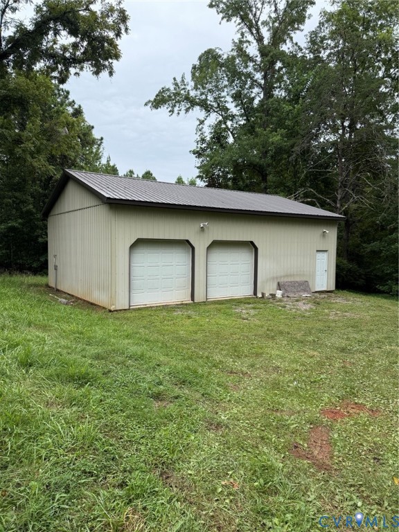 1133 Stingy Lane Road Blackstone, VA 23824 - Photo 11 of 14 a house view with a garden space