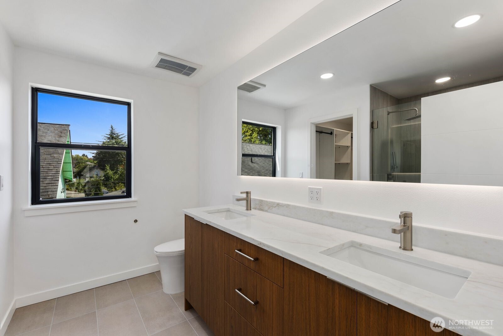 3945 South Morgan Street Seattle, WA 98118 - Photo 16 of 40 Gallery Image 16