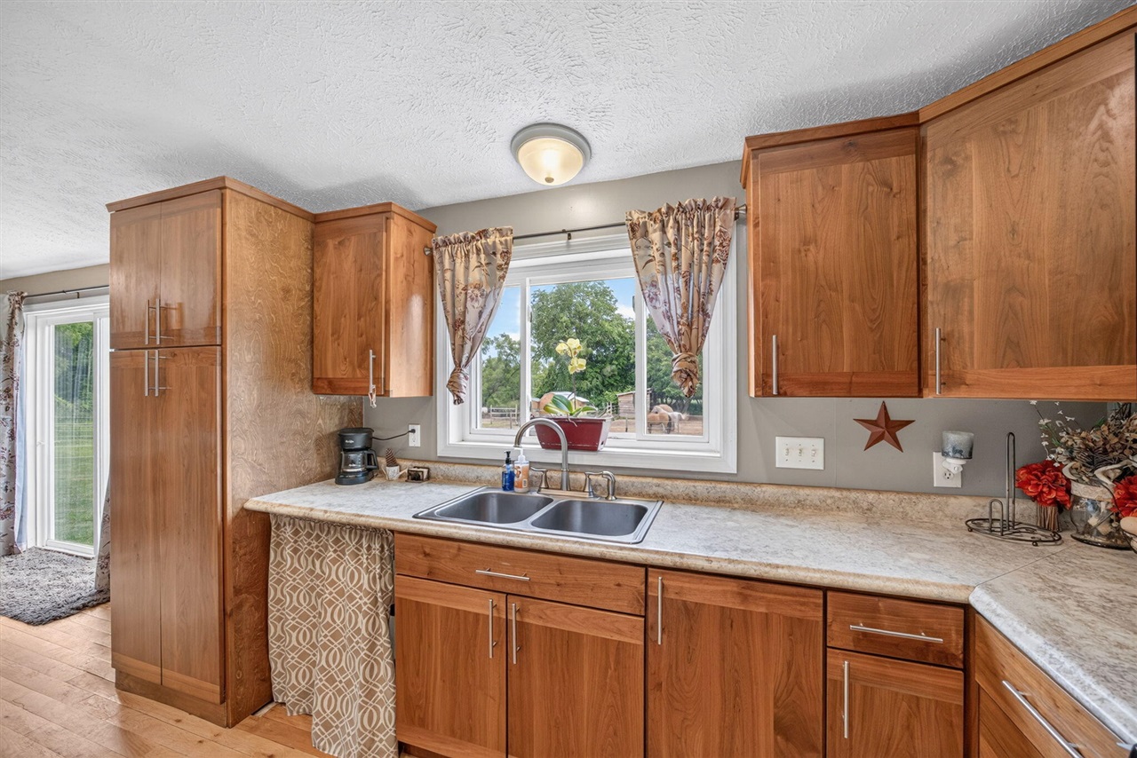 5110 North Cedar Lake Road Edmore, MI 48829 - Photo 22 of 51