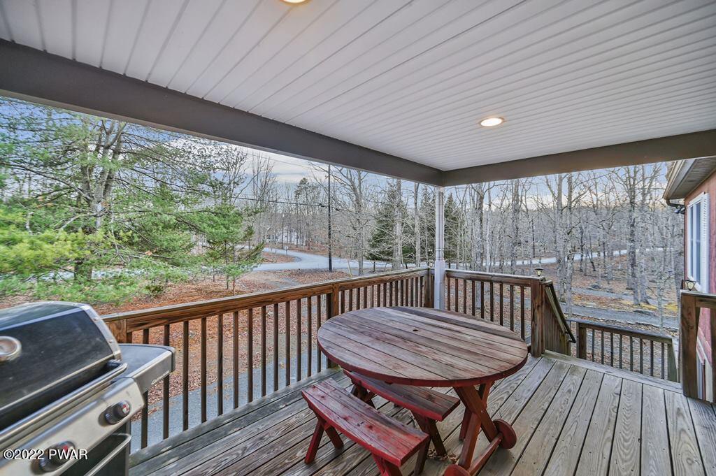 111 Maple Leaf Road Lackawaxen, PA 18435 - Photo 12 of 44 Exterior 12