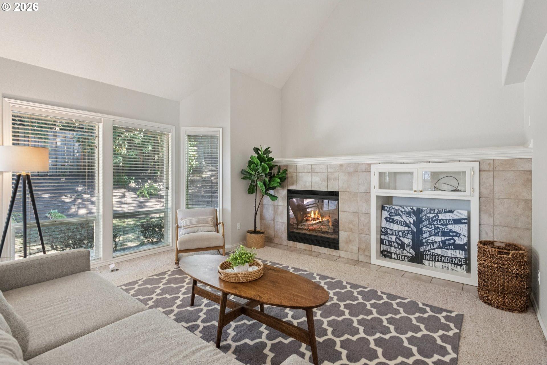 5633 Southwest Kruse Ridge Drive Portland, OR 97219 - Photo 13 of 27 Gallery Image 13