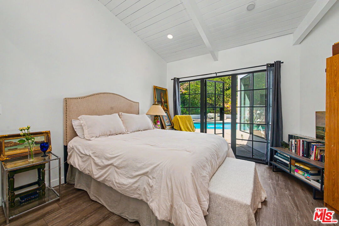13019 Sky Valley Road Los Angeles, CA 90049 - Photo 34 of 49