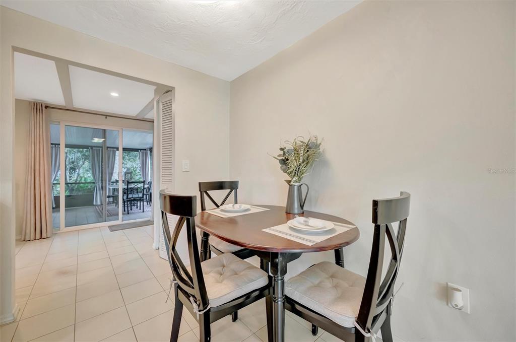 4478 Coco Ridge Circle Sarasota, FL 34233 - Photo 13 of 85 Gallery Image 13