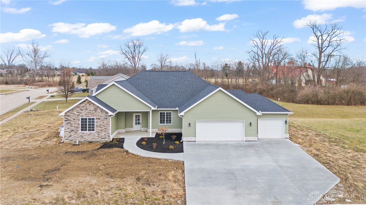 9907 Barnum Road Piqua, OH 45356 - Photo 4 of 27