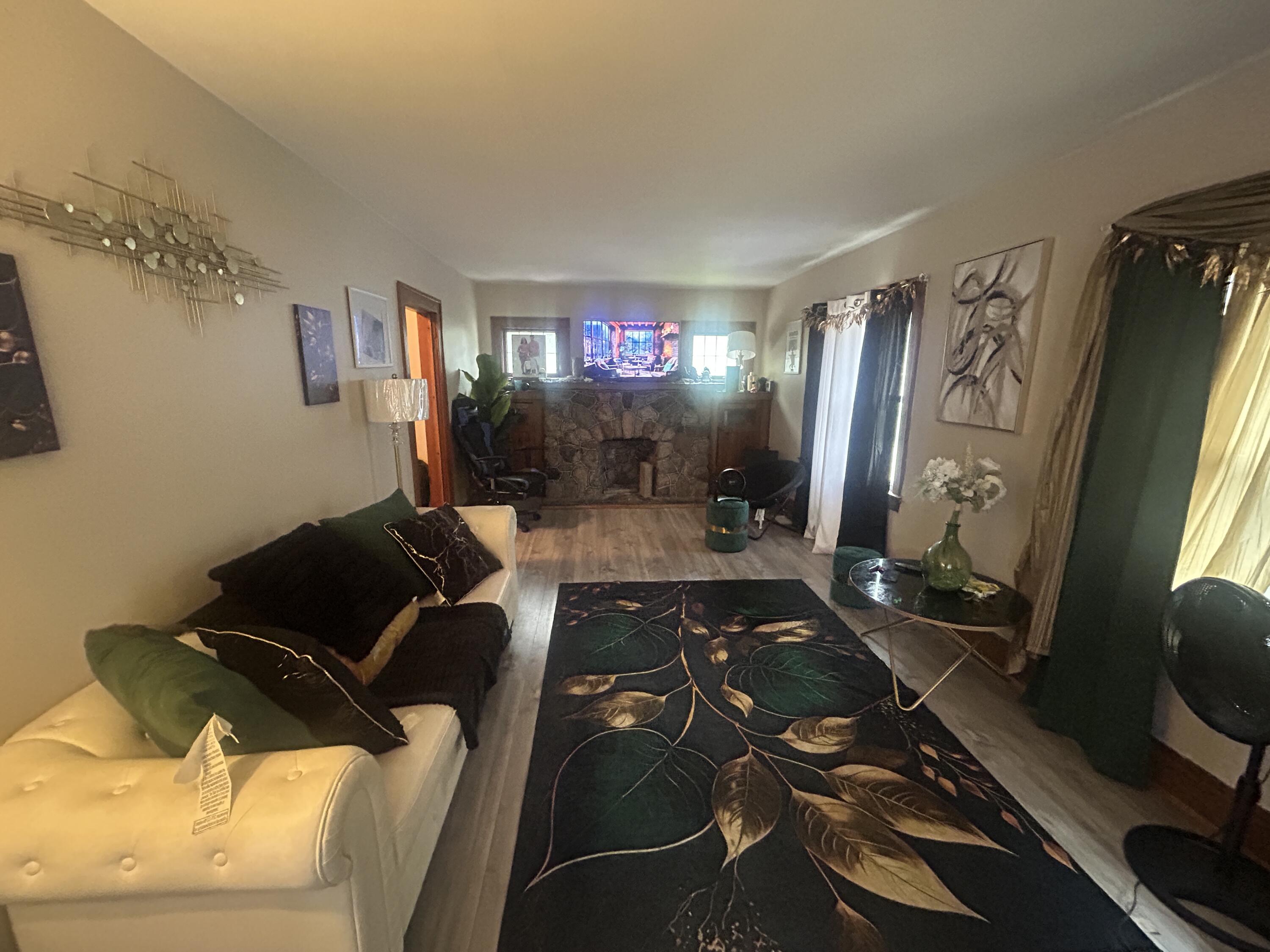 2432 North 55th Street Milwaukee, WI 53210 - Photo 12 of 18 Current Tenant Occupied