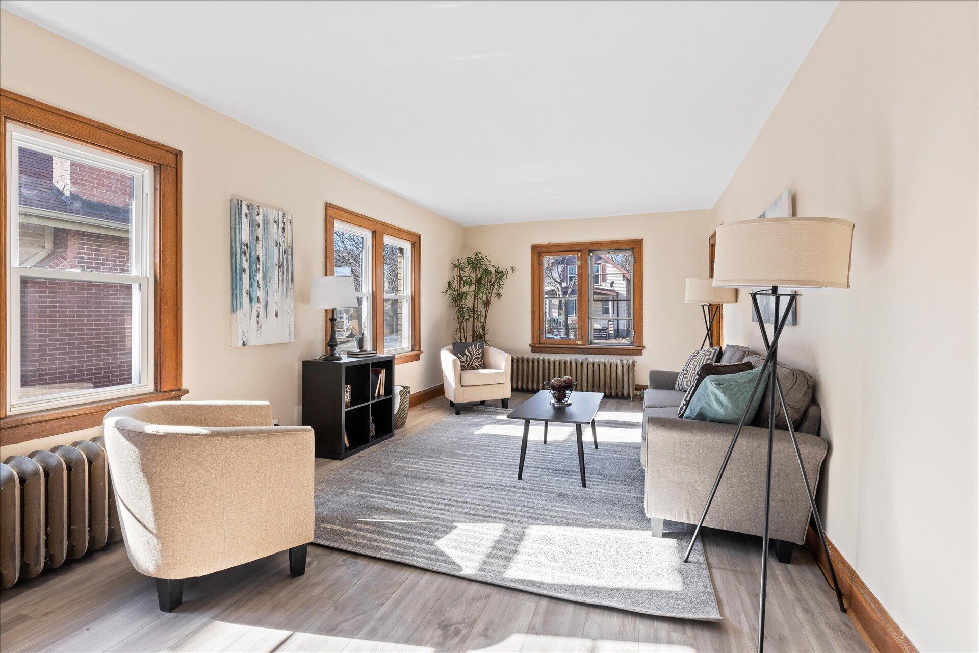 2432 North 55th Street Milwaukee, WI 53210 - Photo 4 of 18 Previous Staged Photos