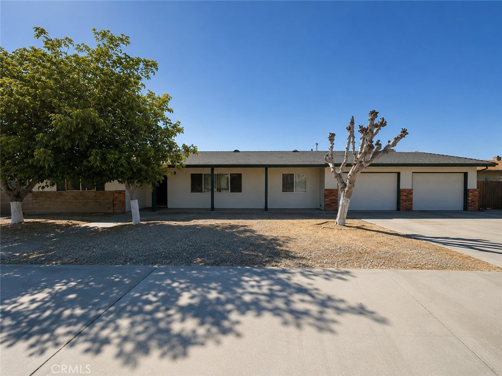 13755 Mohawk Road Apple Valley, CA 92307 - Photo 3 of 66