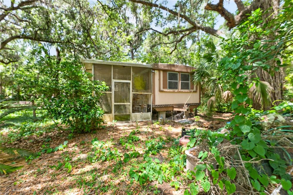 5725 Northwest 219th Street Road Micanopy, FL 32667 - Photo 12 of 17