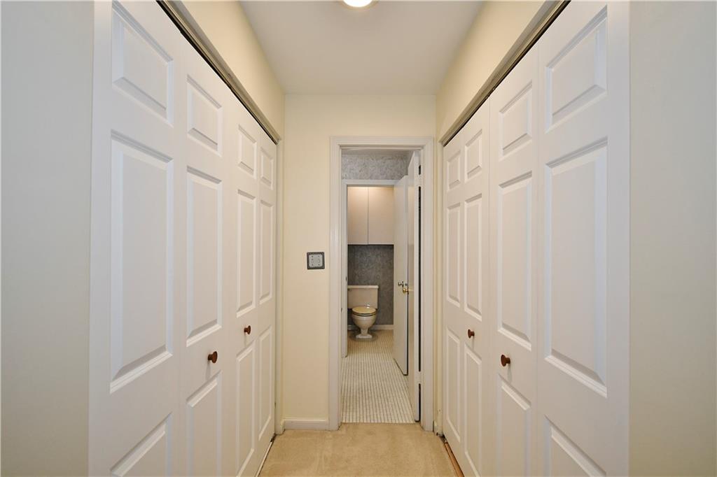 425 North Neville Street, Unit 204 Pittsburgh, PA 15213 - Photo 23 of 38 a view of a bathroom