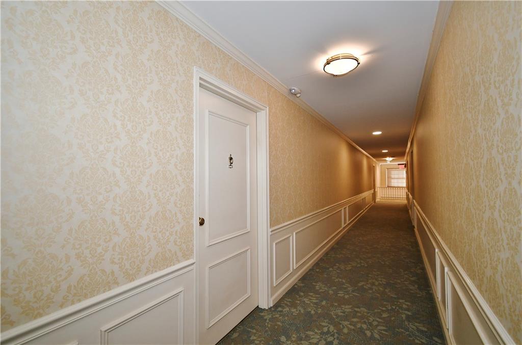 425 North Neville Street, Unit 204 Pittsburgh, PA 15213 - Photo 3 of 38 a view of entryway