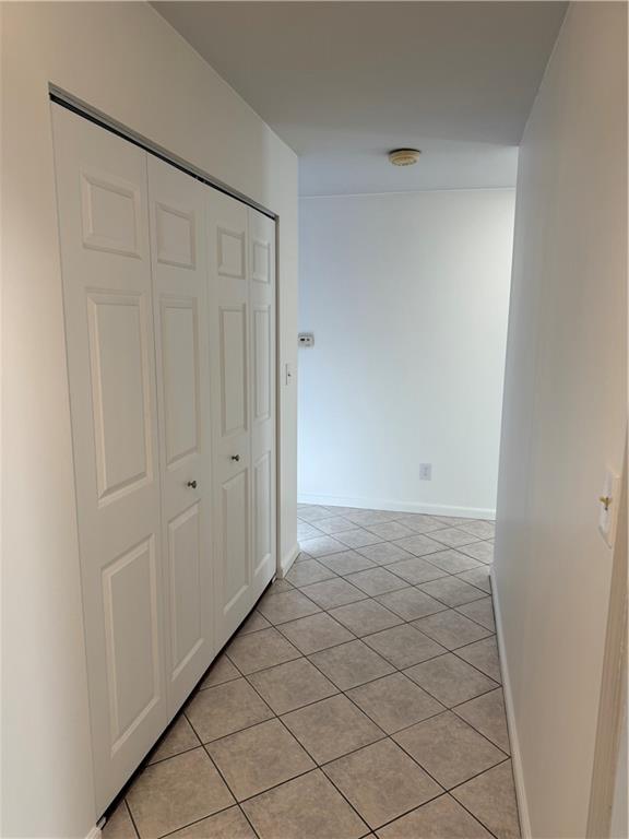 425 North Neville Street, Unit 204 Pittsburgh, PA 15213 - Photo 6 of 38 a view of an empty room