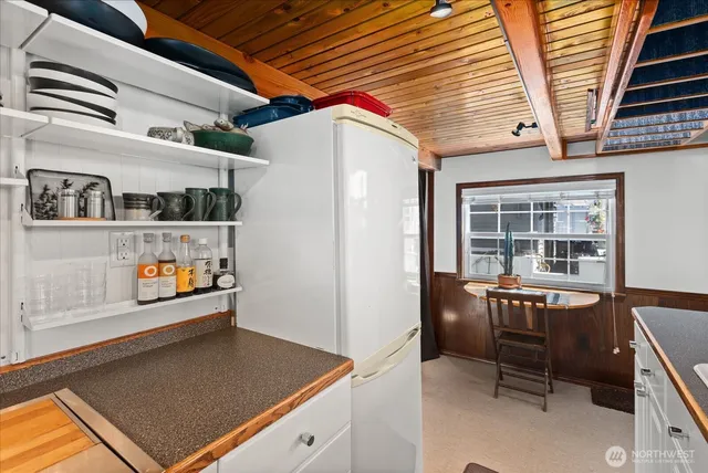 a room that has a bed and a closet